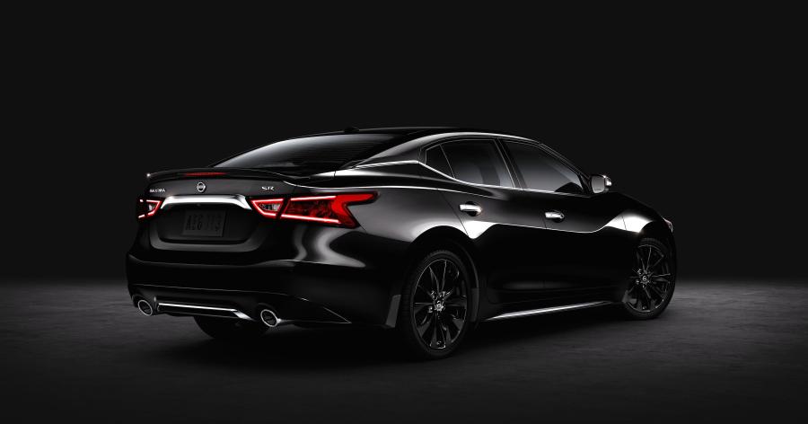  Nissan Maxima SR Midnight 2016 года  (фото 2 из 10)
